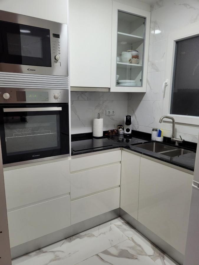 Apartamento Bajo Con Terraza Y Piscina تورّيفيِخا المظهر الخارجي الصورة