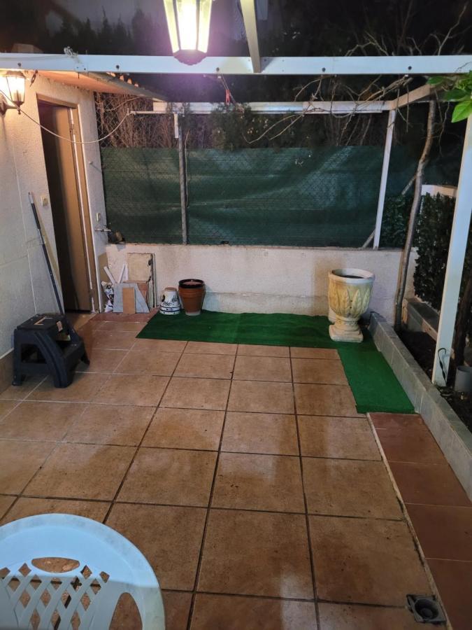 Apartamento Bajo Con Terraza Y Piscina تورّيفيِخا المظهر الخارجي الصورة