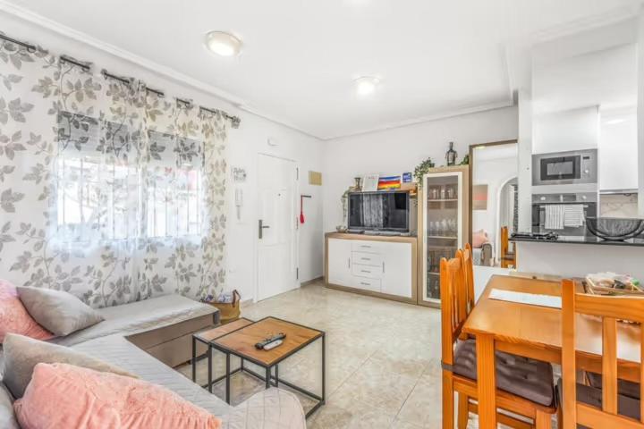 Apartamento Bajo Con Terraza Y Piscina تورّيفيِخا المظهر الخارجي الصورة